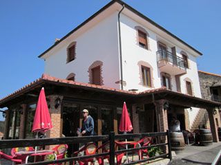fachada restaurante la Chata Cantabria