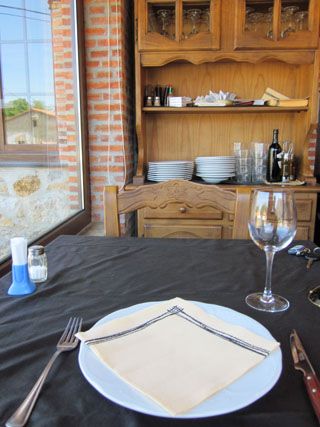 Mesa restaurante la Chata Cantabria