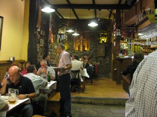 Comedor Tomando nota Restaurante la Pirula Santander