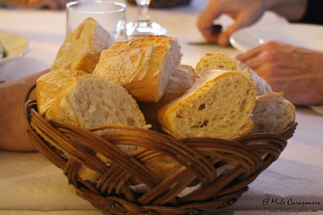 El cesto del pan restaurante El Tropezón Herrería 