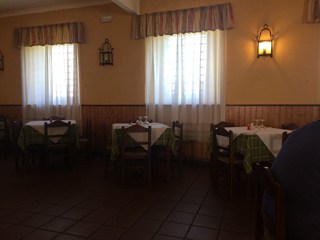 Comedor y Barra restaurante Yedra`s Nueva Montaña