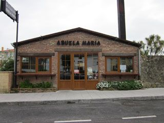 Fachada restauranta Abula Maria Cueto