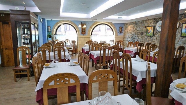Restaurante los Gallos Escalante Cantabria