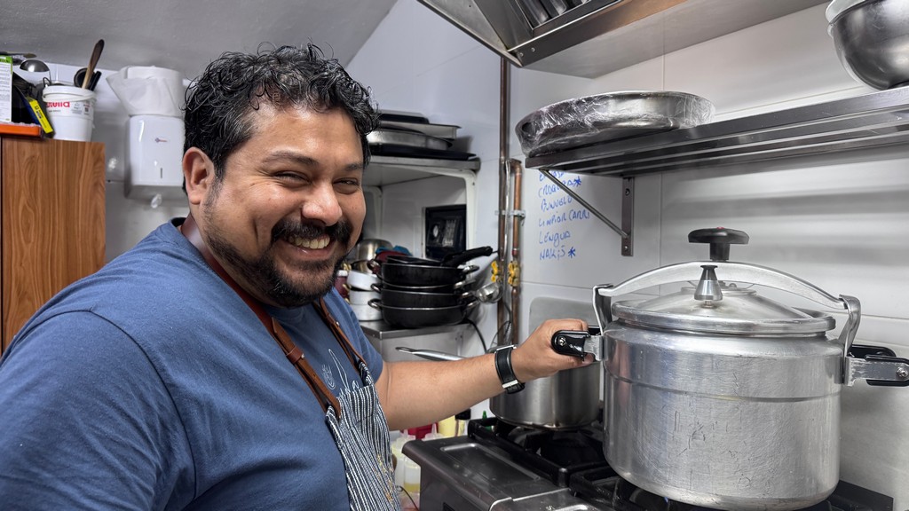 Cesar Villacorta Hoyuela el vermuteo