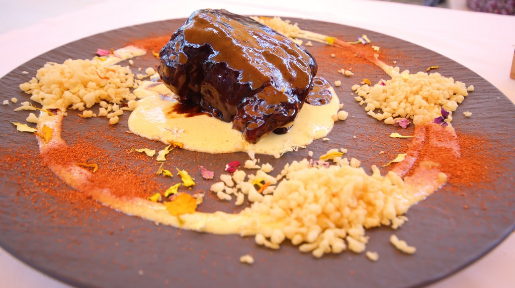 costilla lacada con BBQ estilo Pekín
