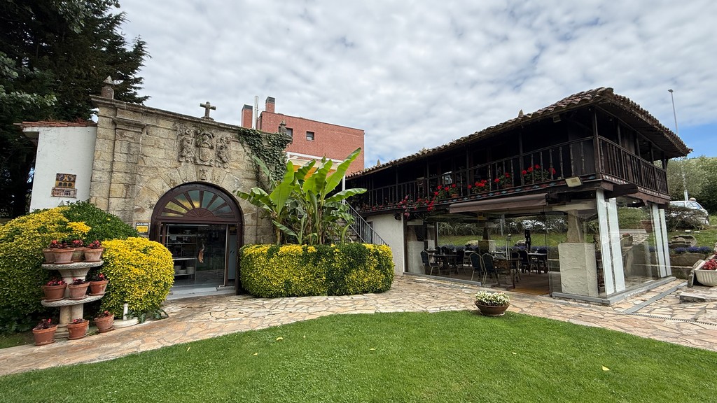 Le Hórreo
