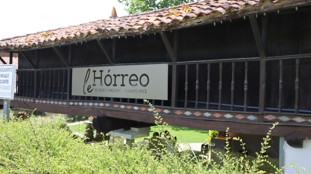 Le Hórreo