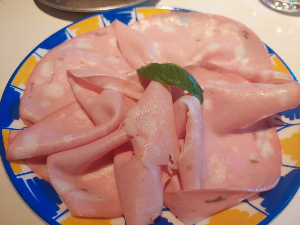 Mortadella al tartufo