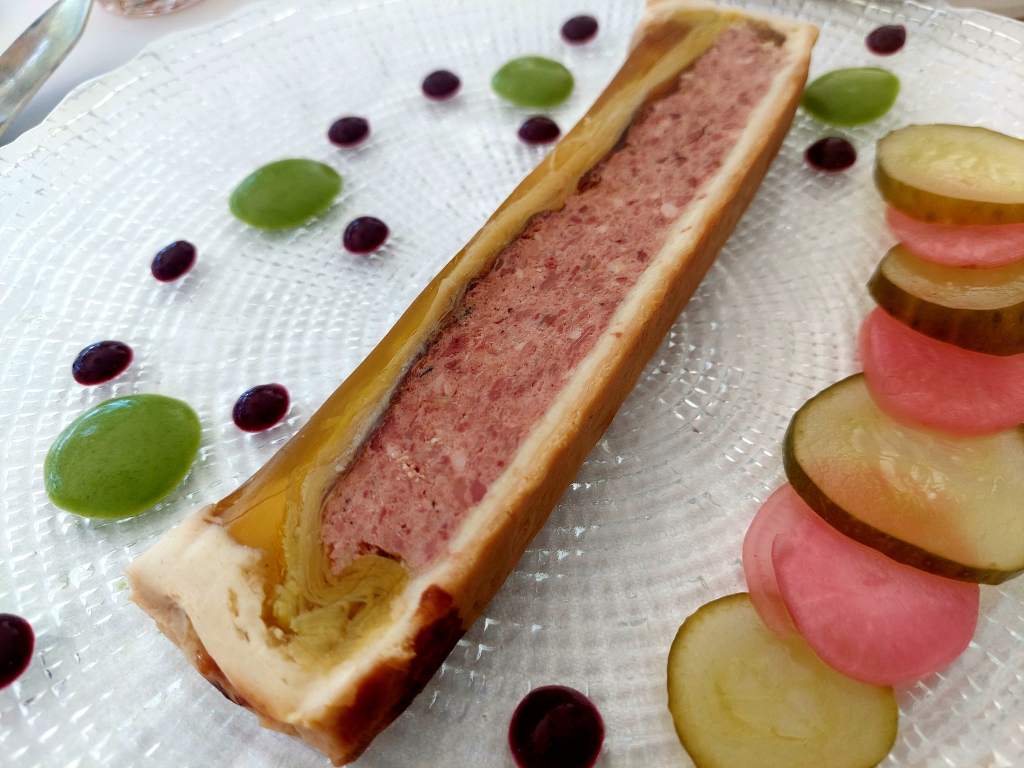 paté en croûte de perdiz “a la Carolina” La Terraza de Desencaja