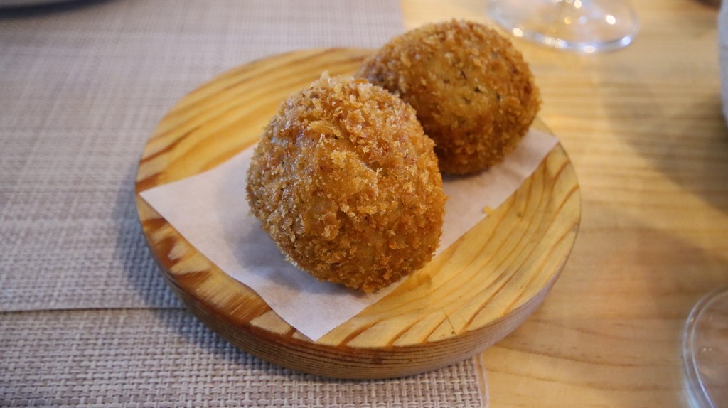 Croquetas de bacalao y morcilla