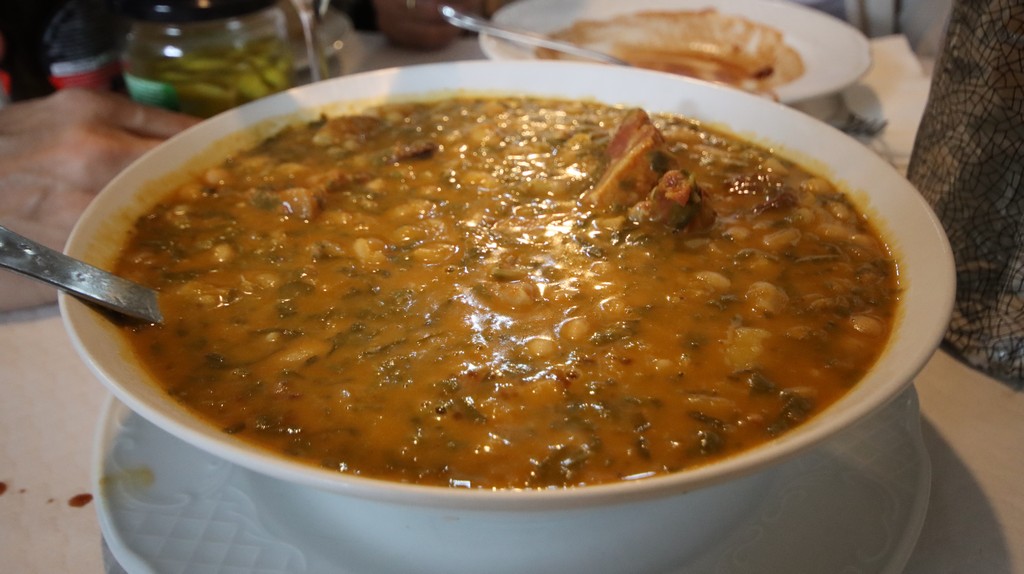cocido montañés