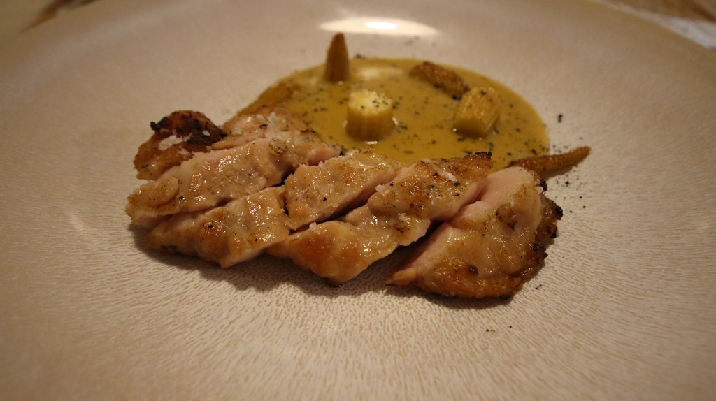 El Baruco de Anero molleja de vaca a la brasa, con salsa mantequilla café París y mini mazorcas risoladas en mantequilla noisette