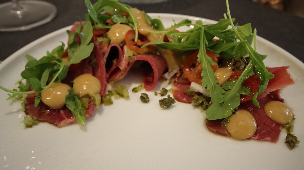 Vitello tonnato de pastrami