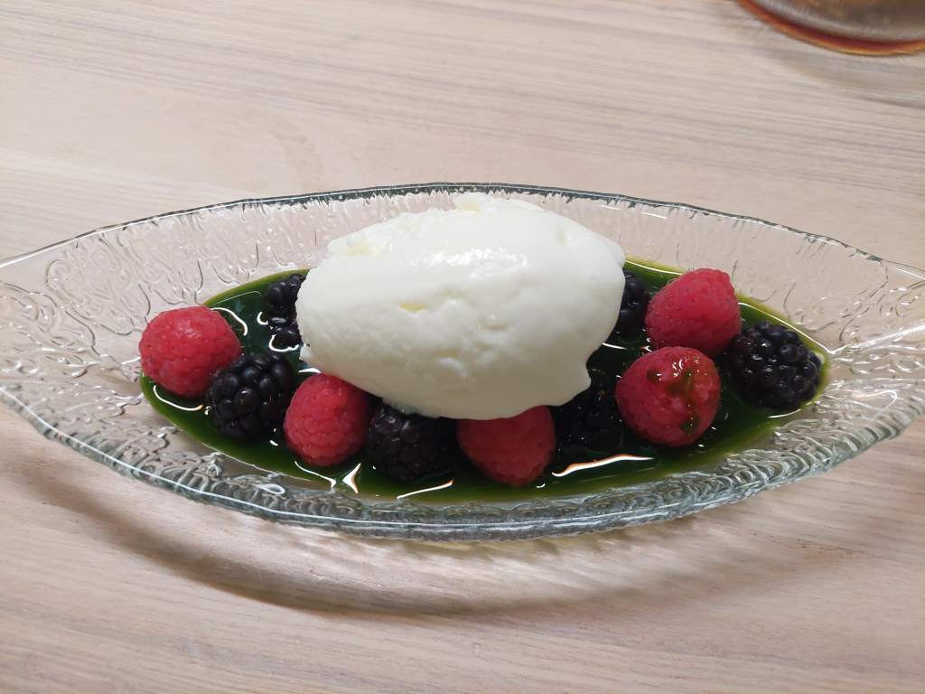 Moras y frambuesas