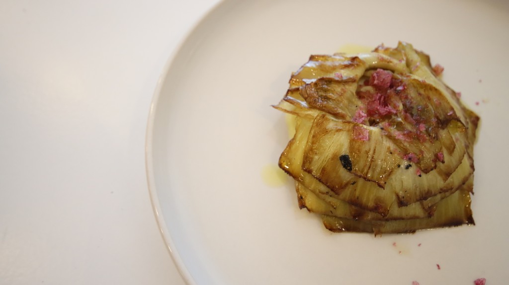 Alcachofa confitada con parmentier