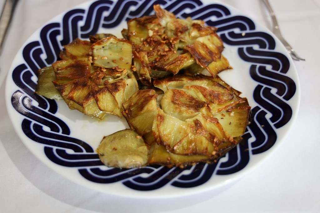 alcachofas con sofrito de ajos
