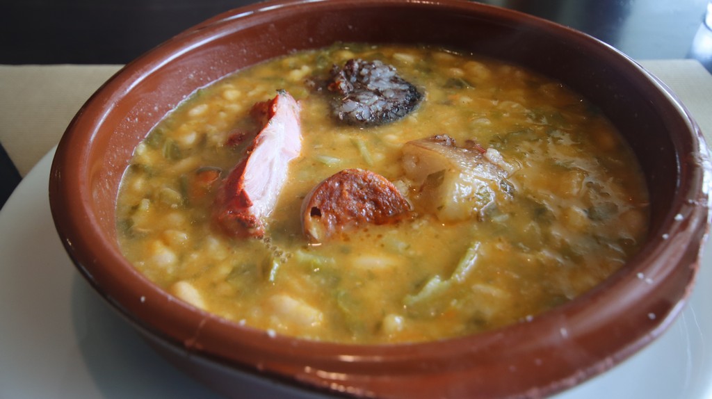 Bedoya Comer en Santander Cantabria Cocido montañes